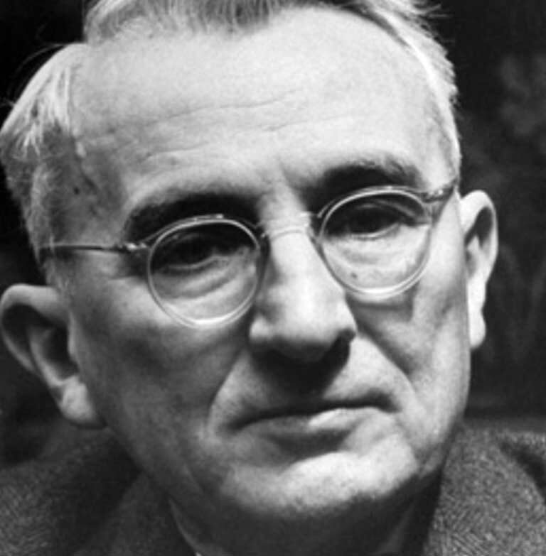 30 Interesting Facts about Dale Carnegie, American Writer
